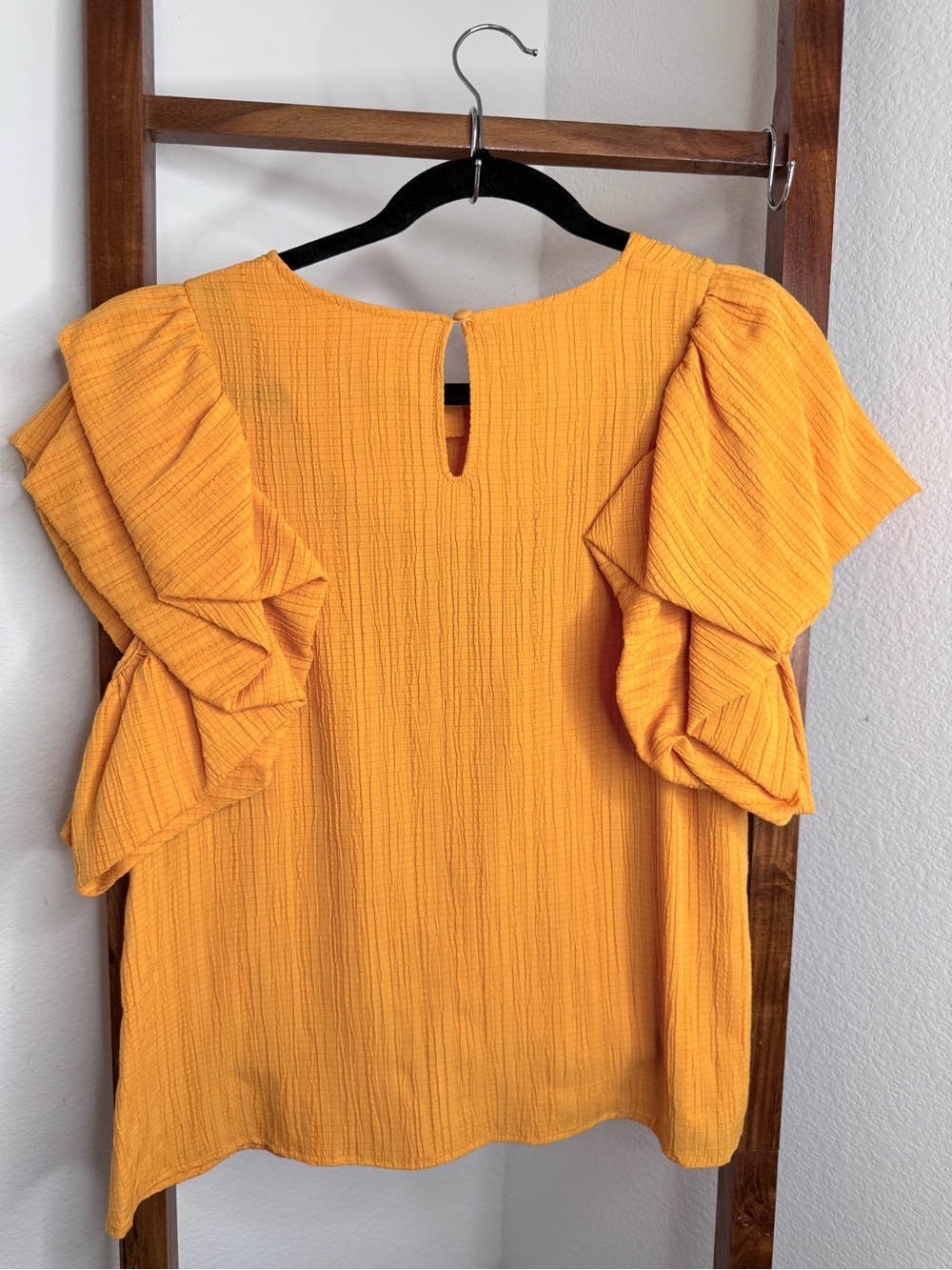 THML Marigold Textured Dramatic Ruffle Sleeve Blouse Top M - Picture 5 of 8